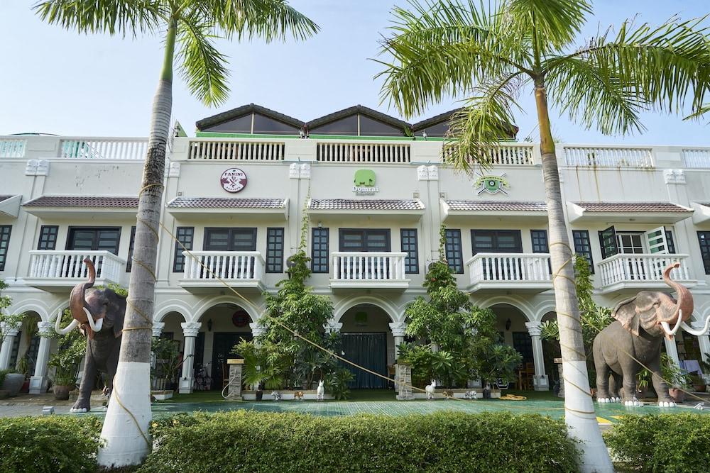 Domrai Boutique Hotel Sihanoukville Exterior photo