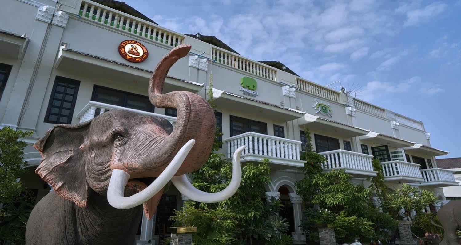 Domrai Boutique Hotel Sihanoukville Exterior photo